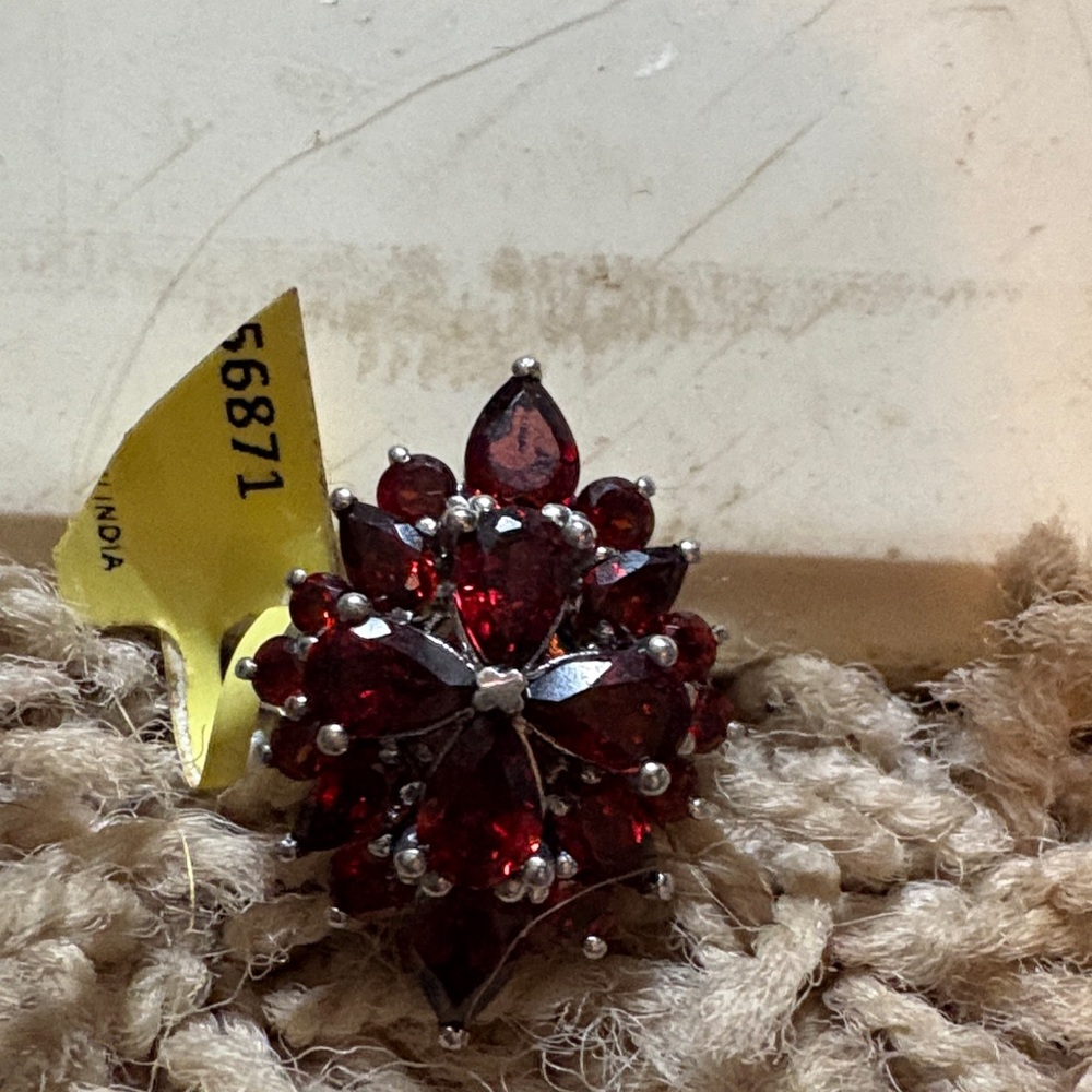 Elegant Red Rich Ruby Ring - image 2